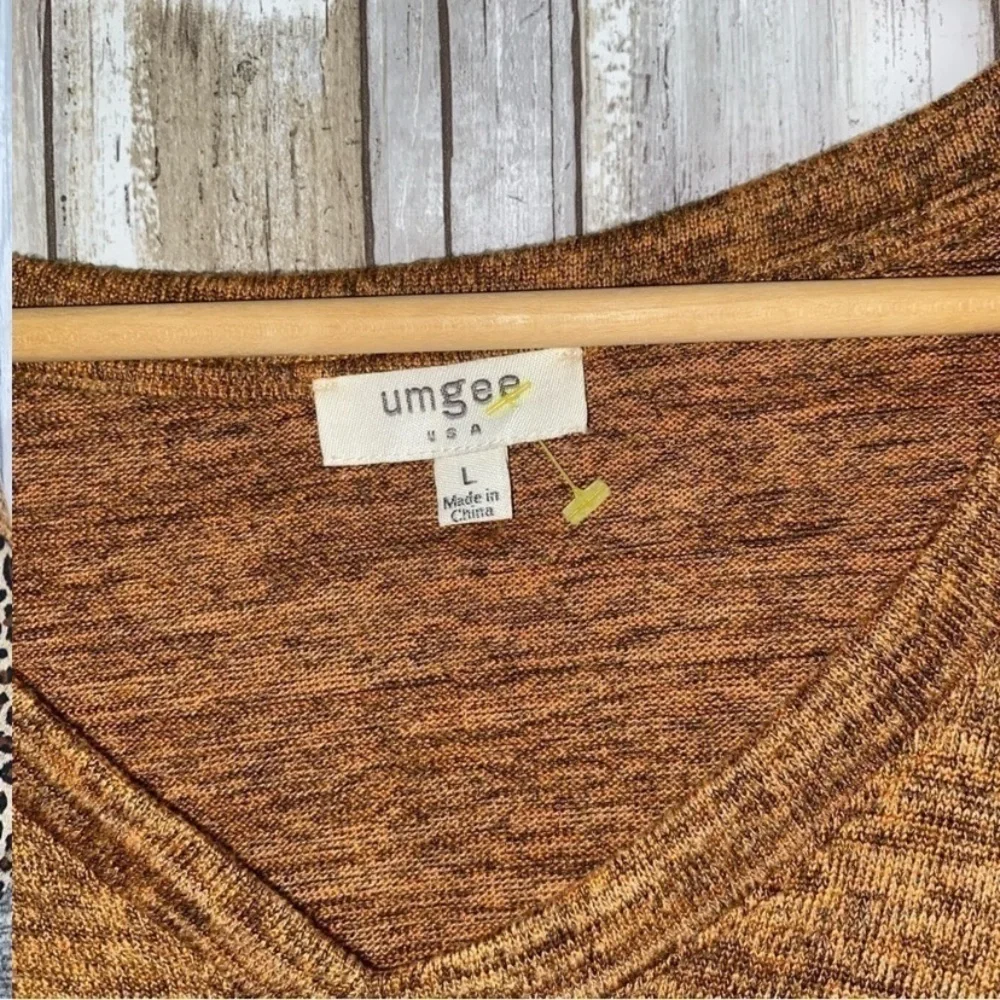 Umgee Leopard Colorblock Sweater - Picture 3 of 7